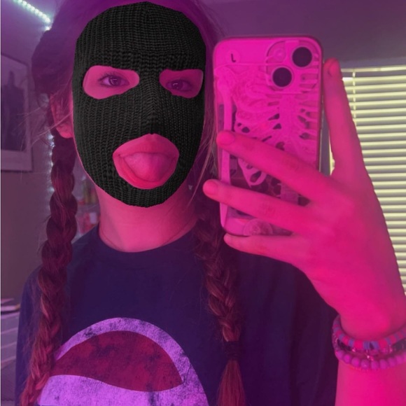 leyton_cumpian